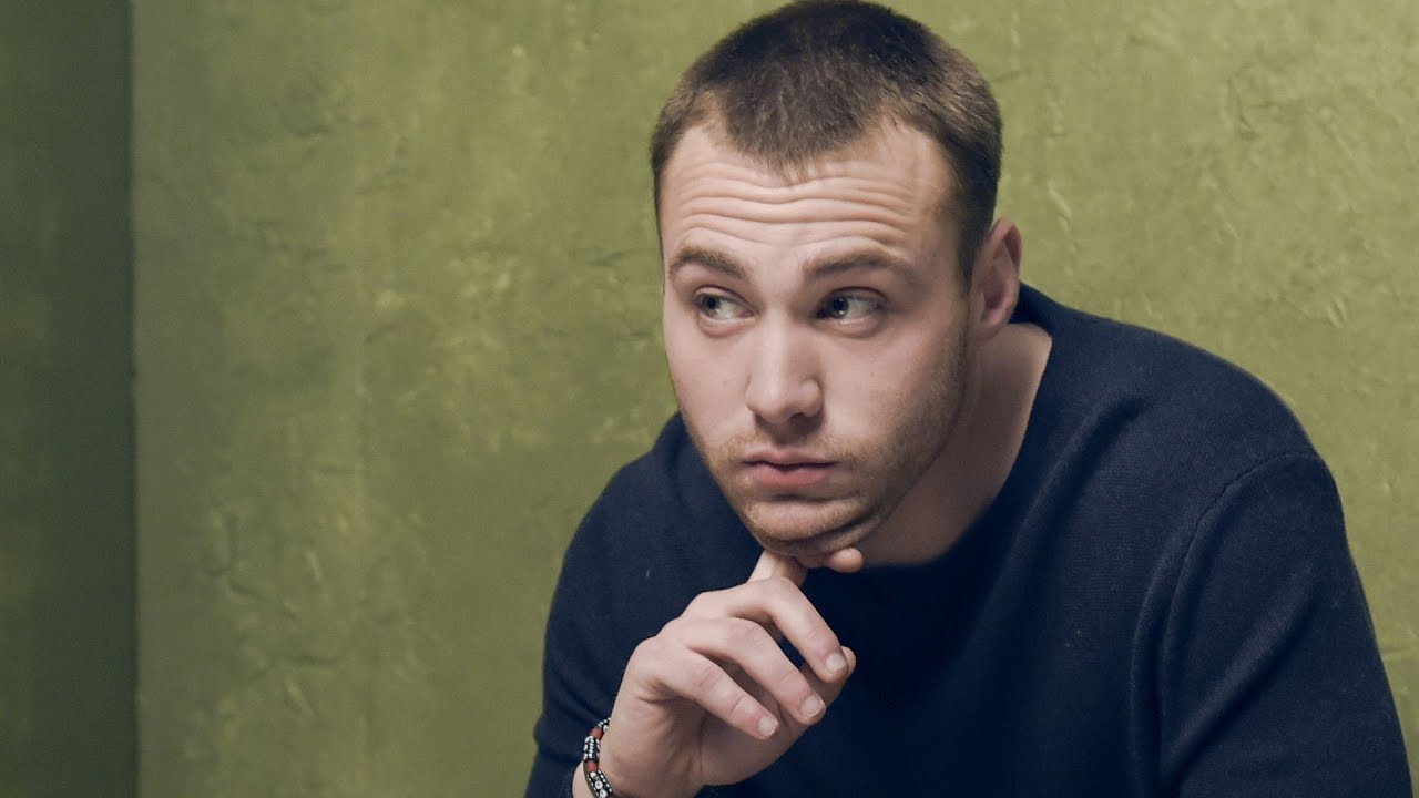 Portrait de Emory Cohen